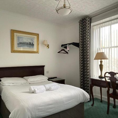 Argyll Arms Hotel 캠벨타운 외부 사진