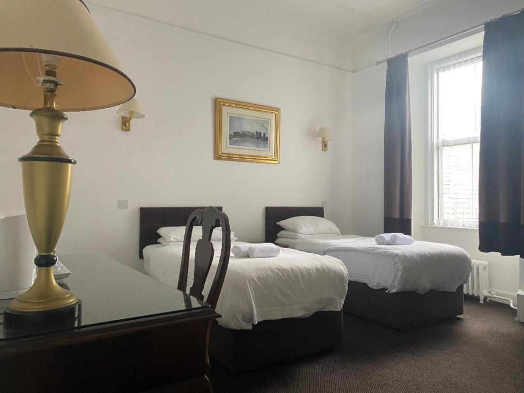 Argyll Arms Hotel 캠벨타운 외부 사진