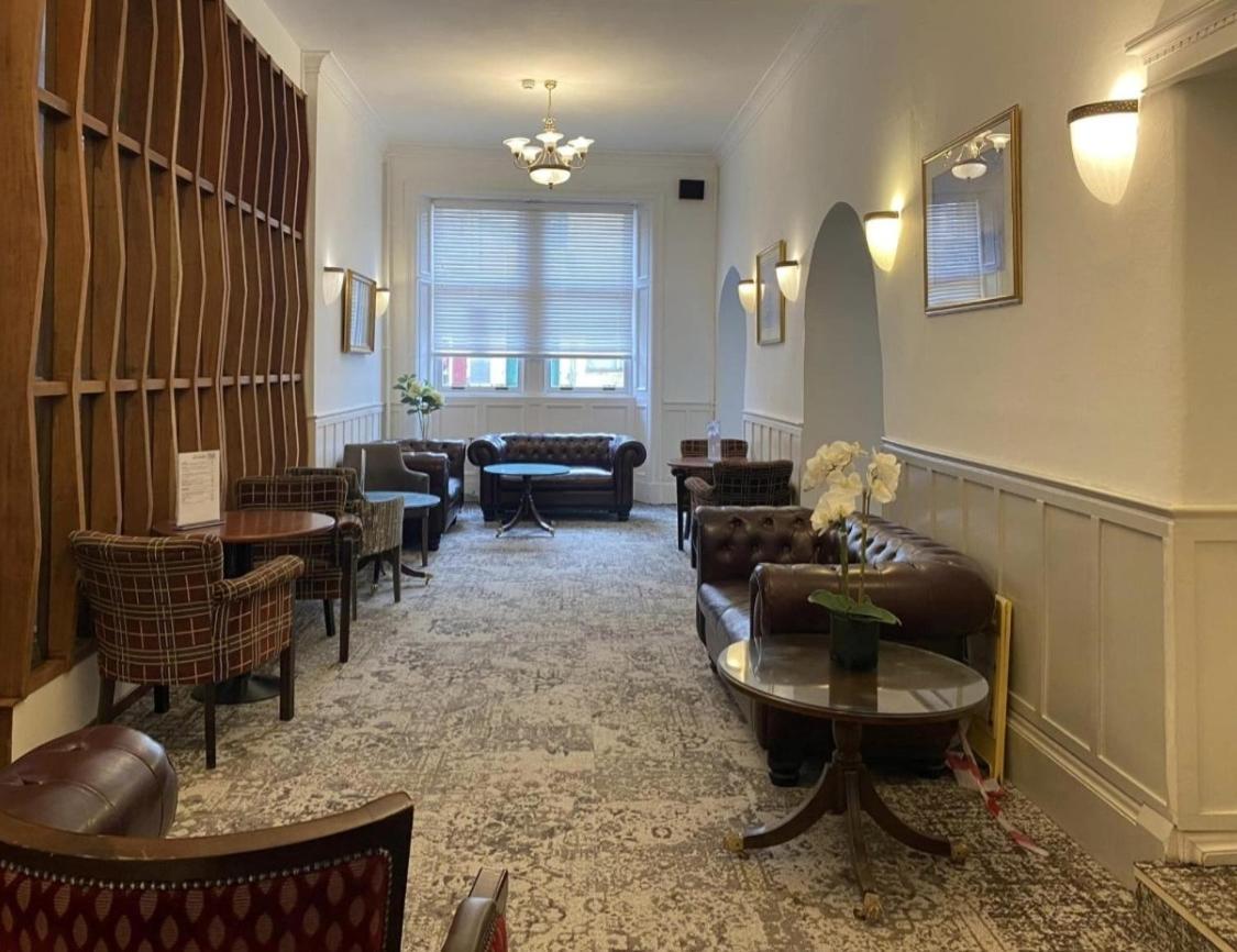 Argyll Arms Hotel 캠벨타운 외부 사진