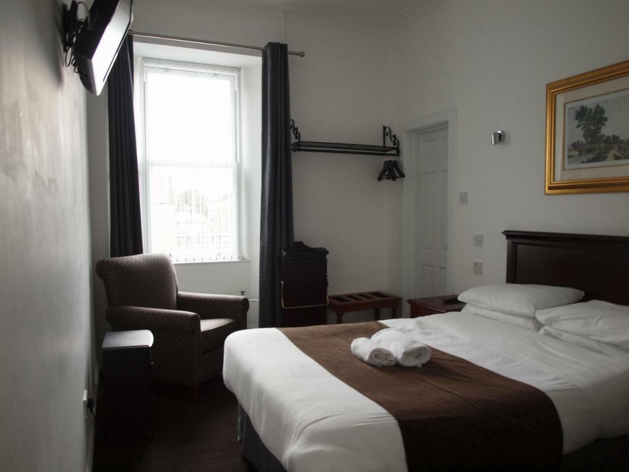 Argyll Arms Hotel 캠벨타운 외부 사진
