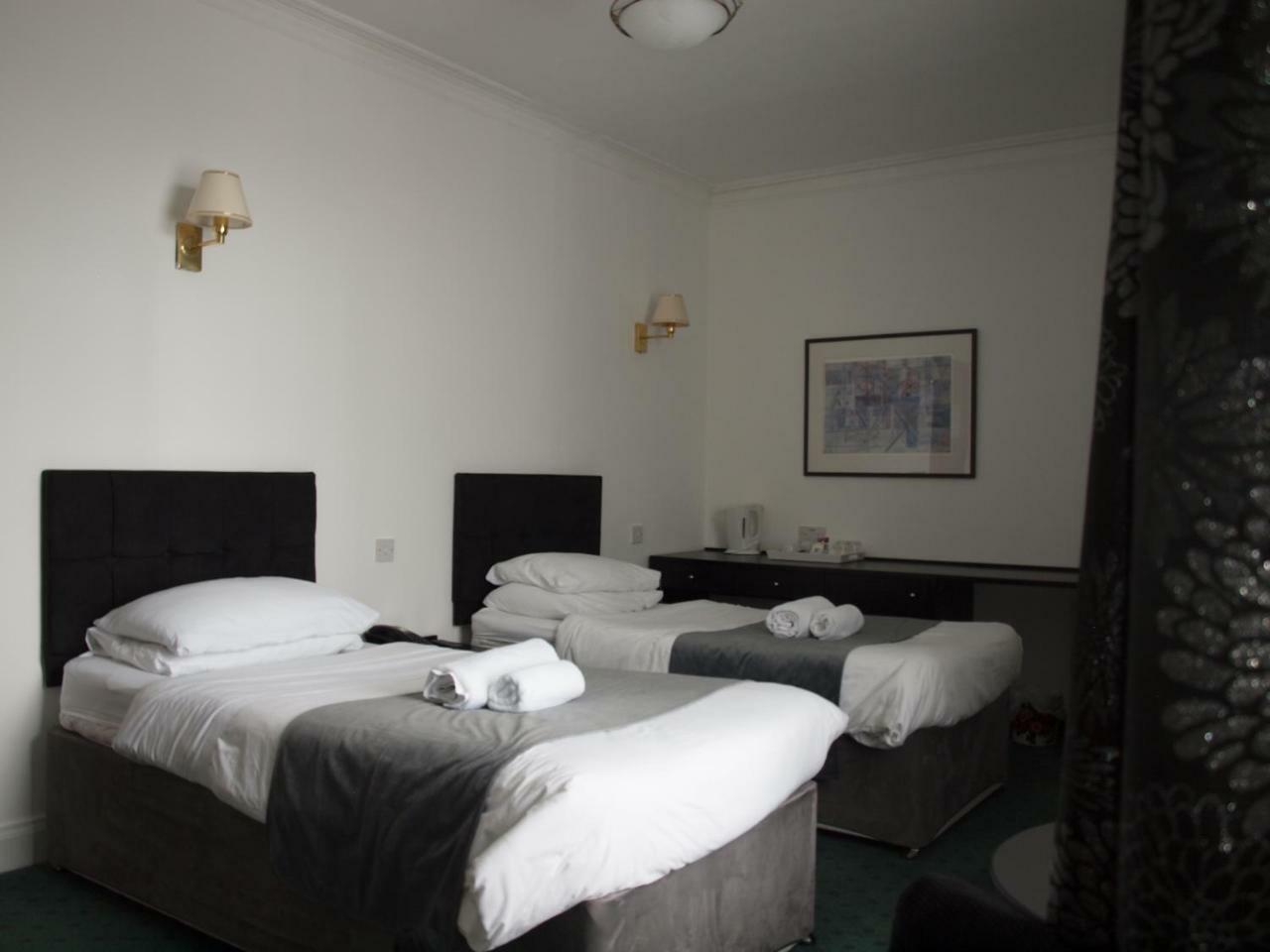 Argyll Arms Hotel 캠벨타운 외부 사진